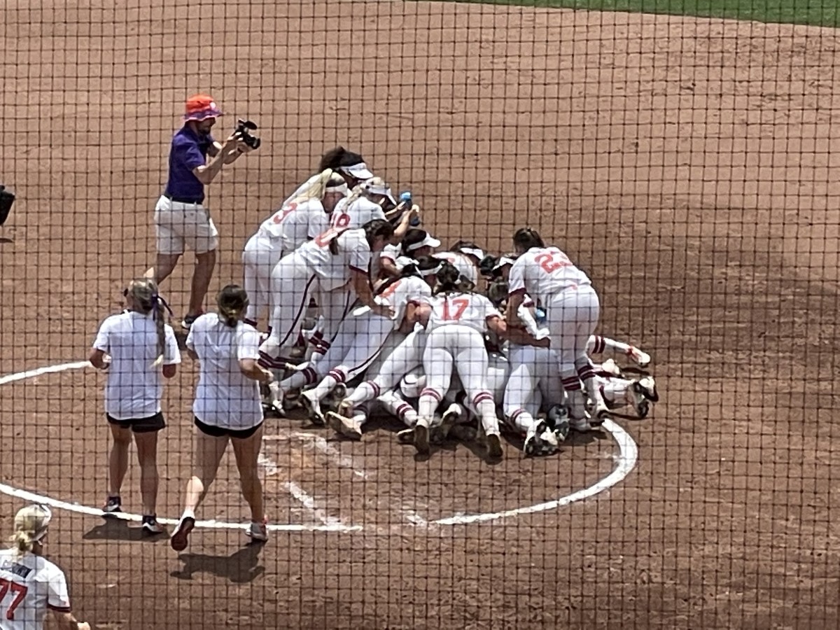 Clemson dogpile